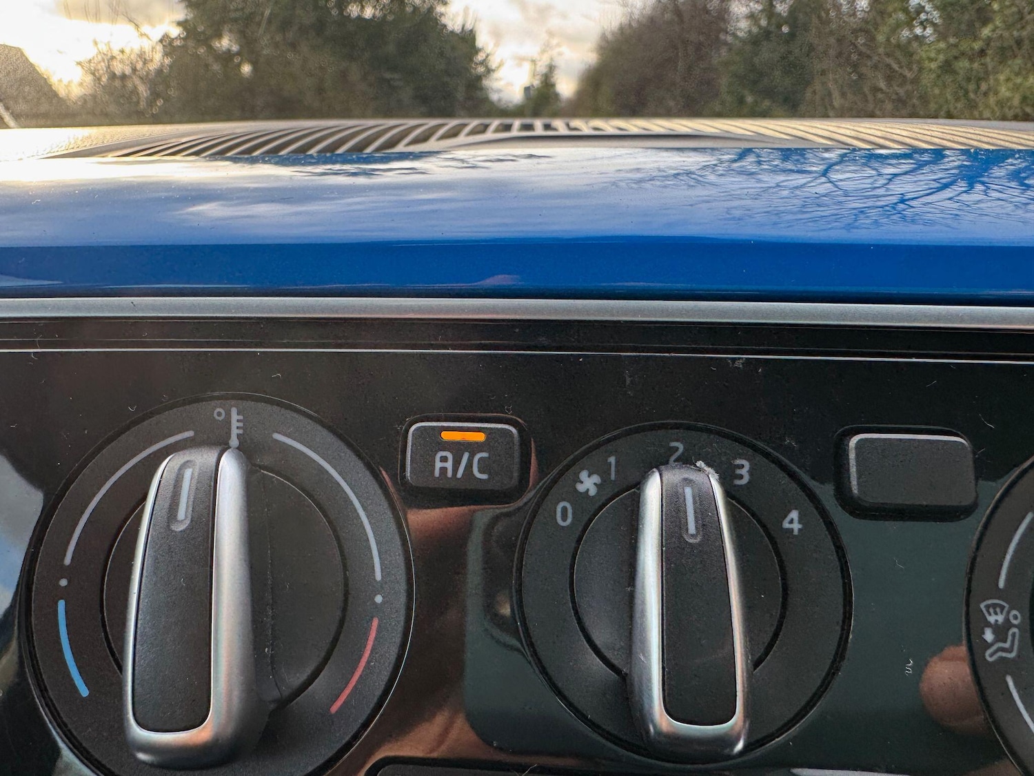 Used Volkswagen up! for sale - 77290860: Photo 28