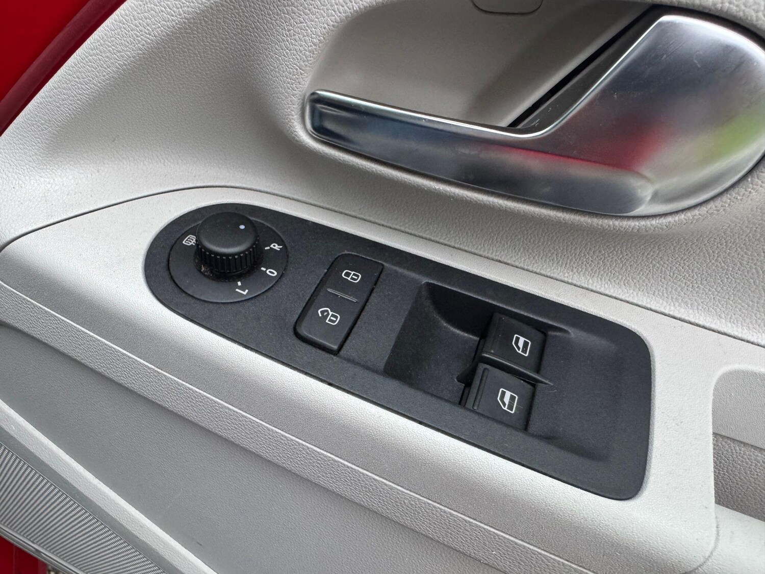 Used Volkswagen up! for sale - 77400778: Photo 34