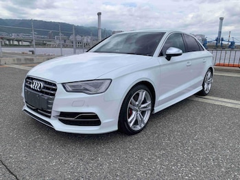 (64) - 2.0 TFSI S Tronic quattro Euro 6 (s/s) 4dr