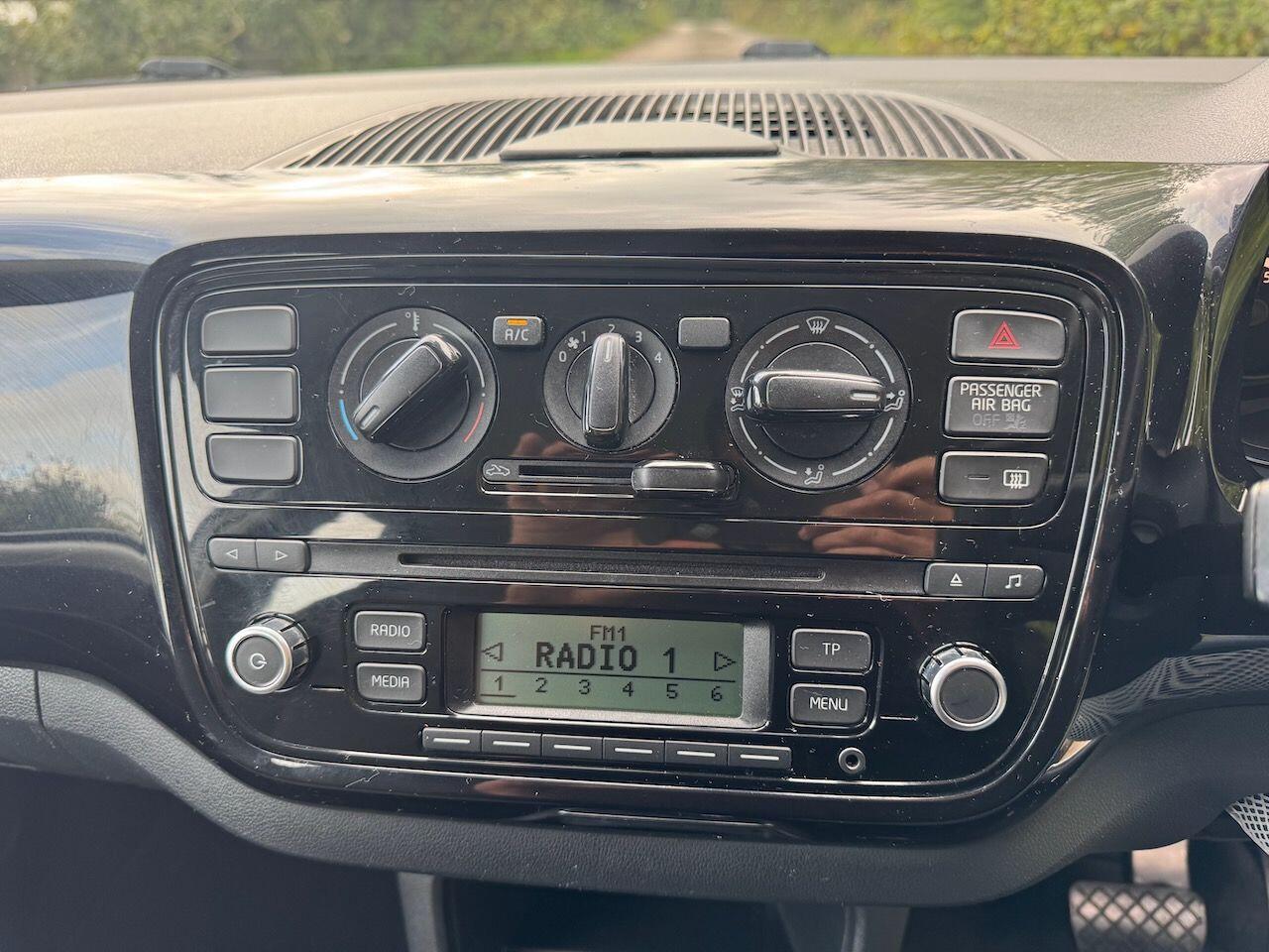 Used Volkswagen up! for sale - 76138292: Photo 30