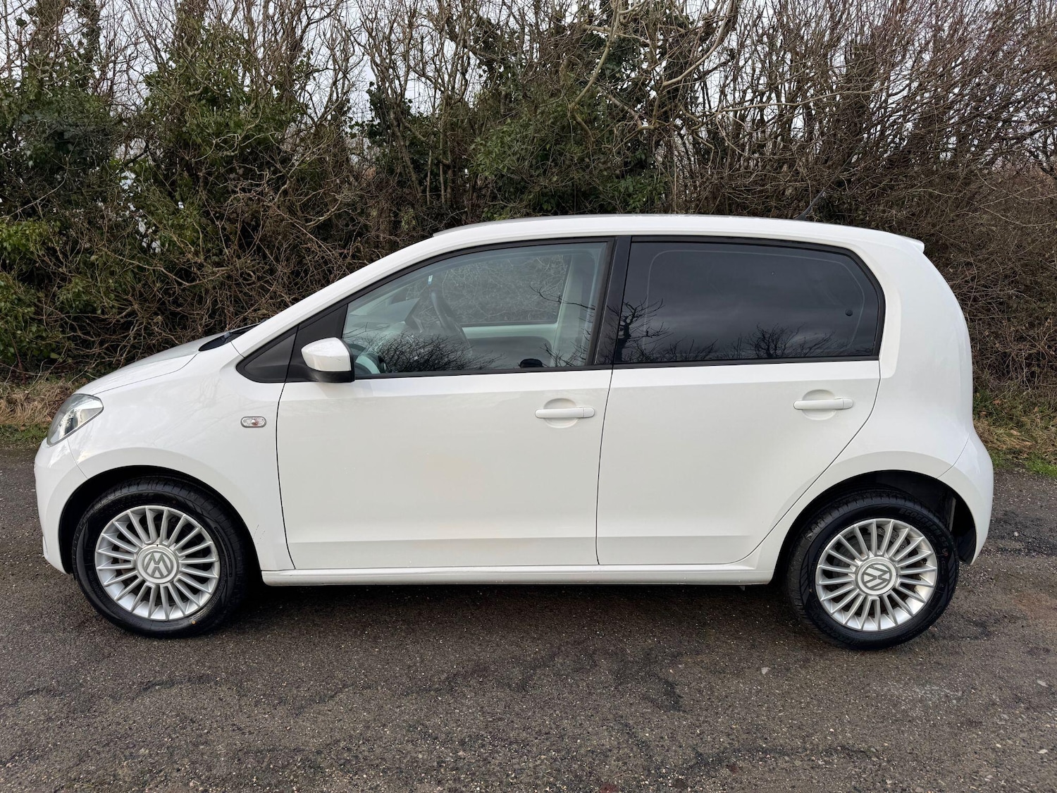 Used Volkswagen up! for sale - 77496211: Photo 3