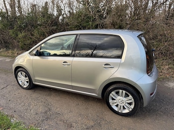Used Volkswagen up! 2018 for sale - 77315139: Photo