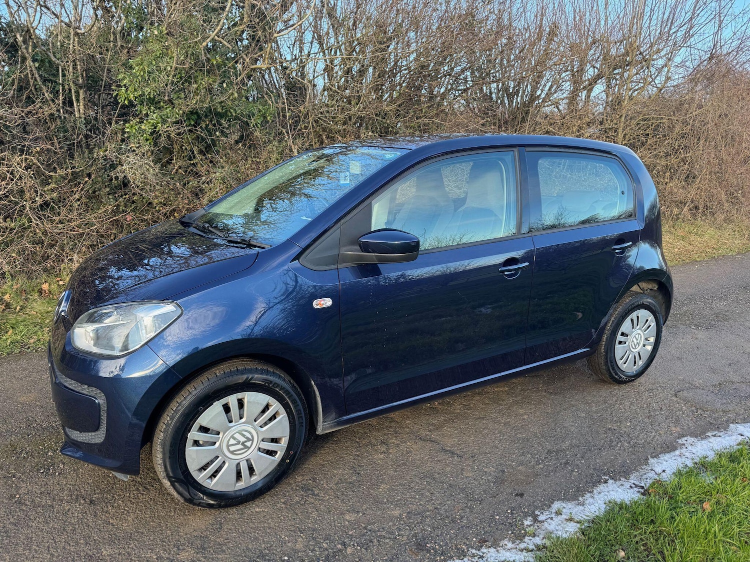Used Volkswagen up! for sale - 77255198: Photo 2