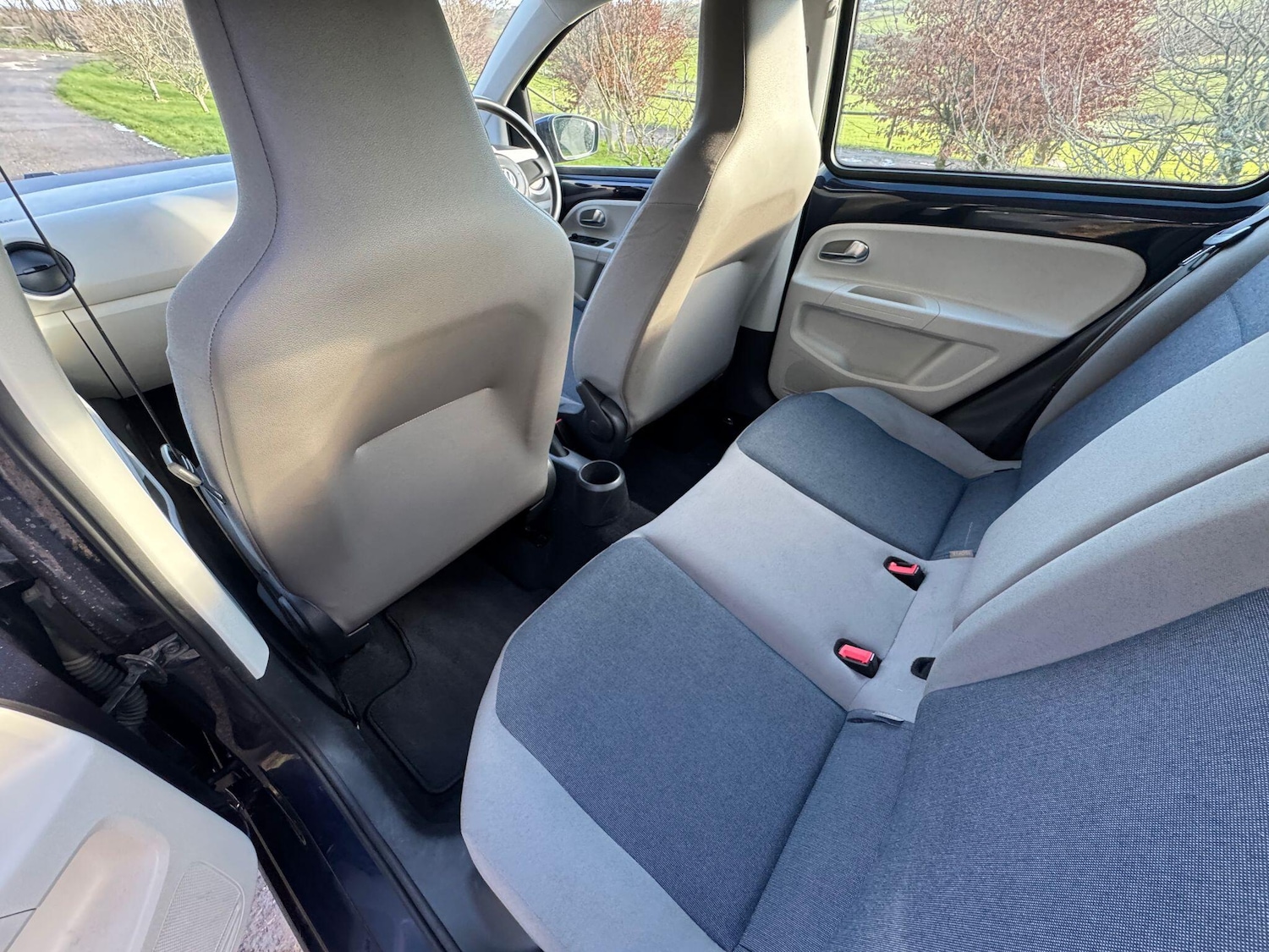 Used Volkswagen up! for sale - 77255198: Photo 24