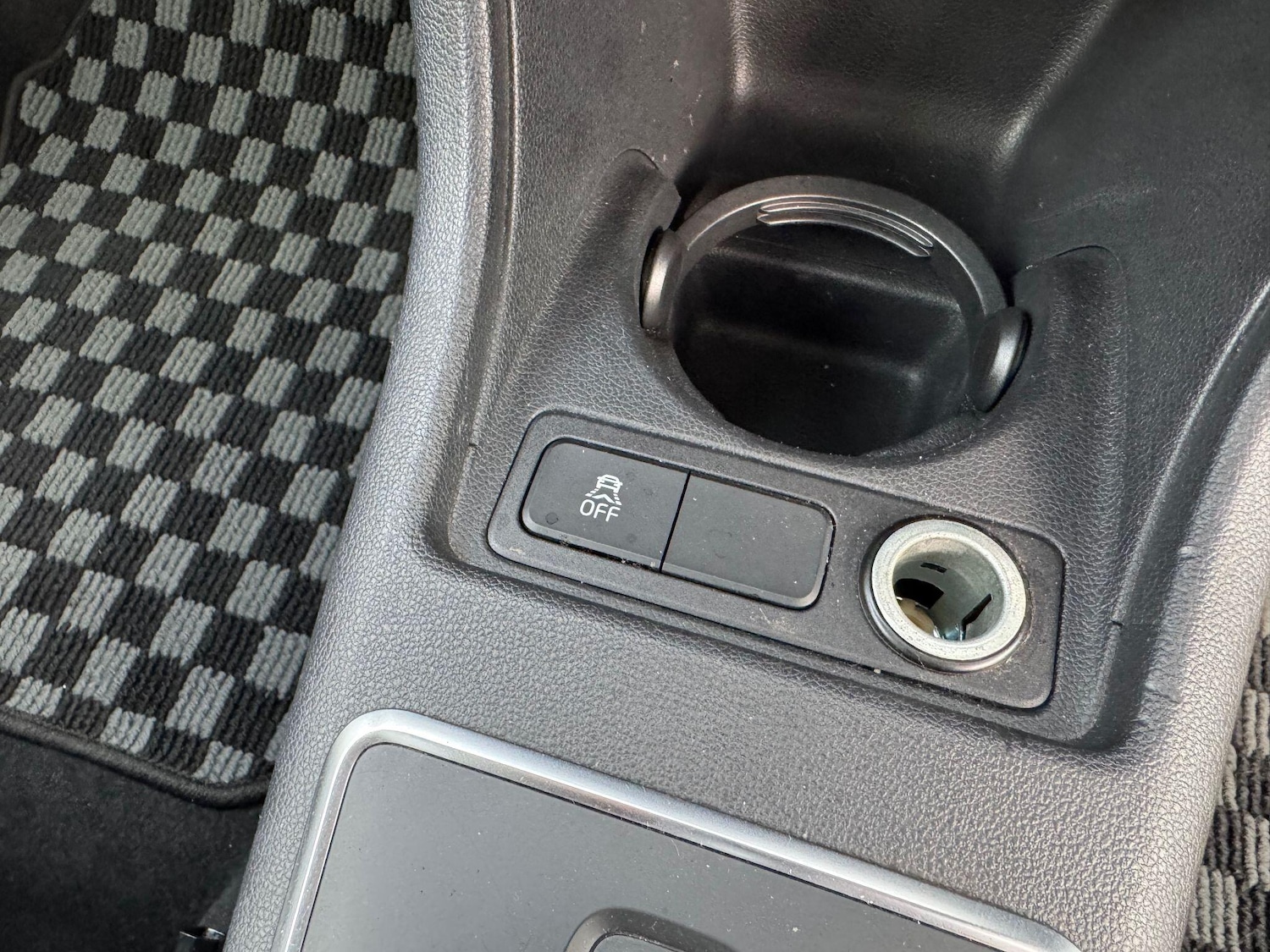 Used Volkswagen up! for sale - 77345287: Photo 27