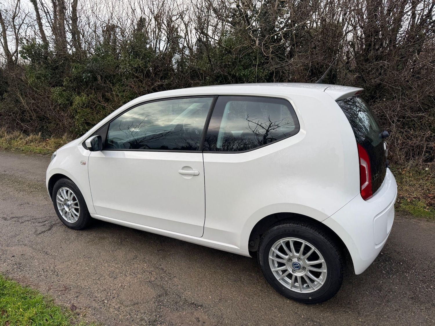 Used Volkswagen up! for sale - 77345287: Photo 4