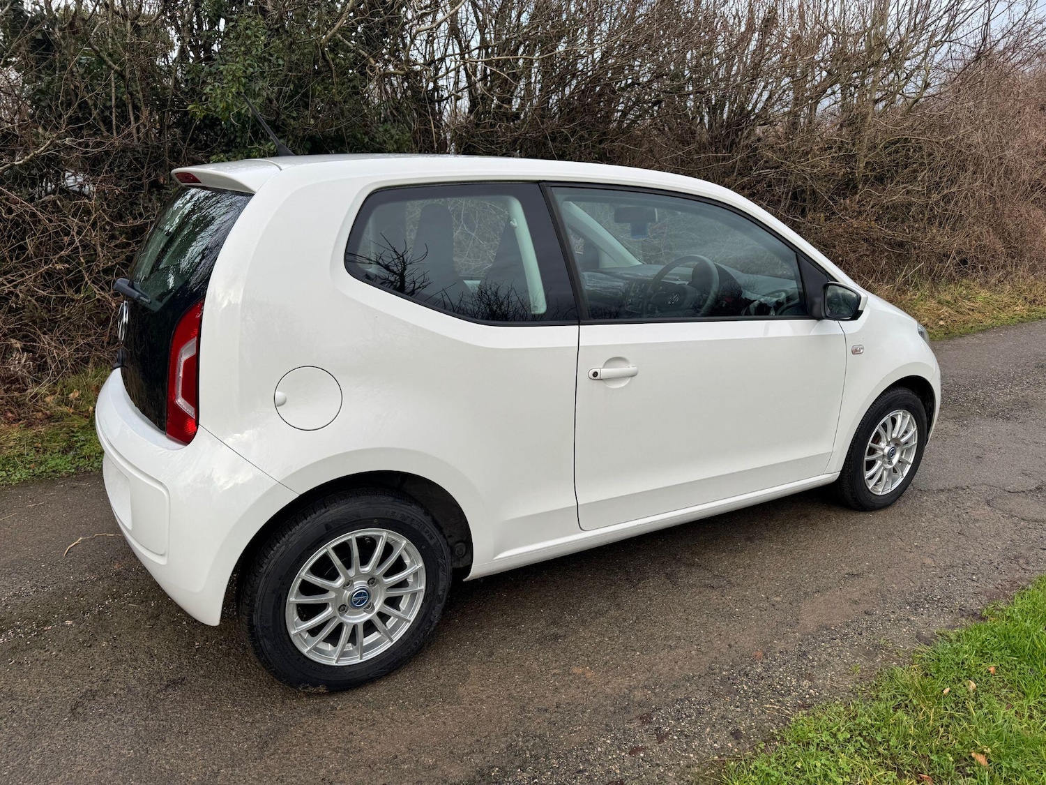 Used Volkswagen up! for sale - 77345287: Photo 8