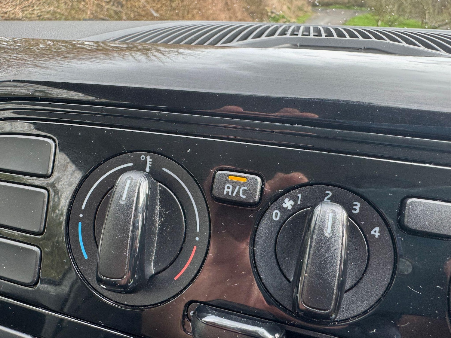 Used Volkswagen up! for sale - 77670495: Photo 26