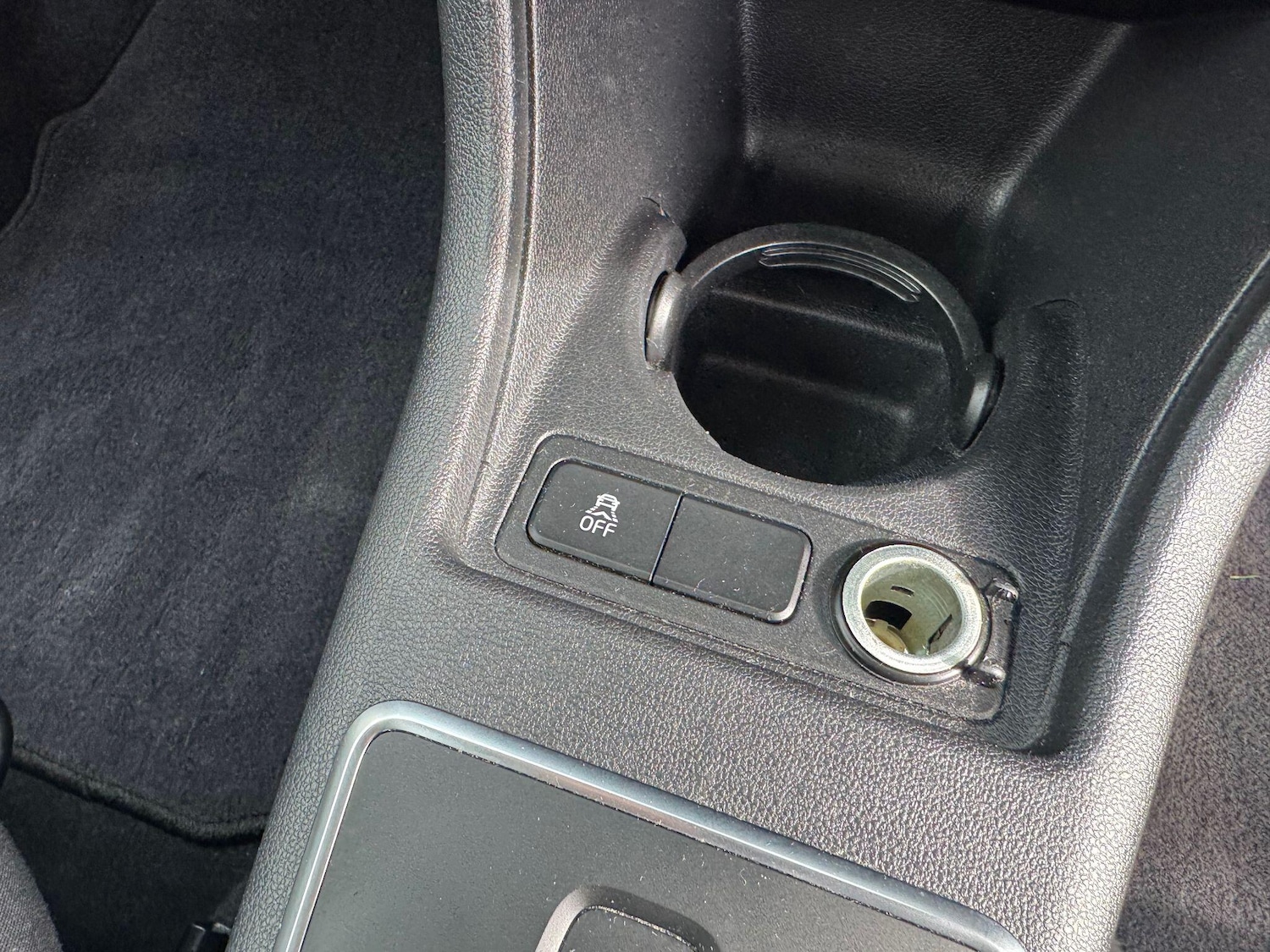 Used Volkswagen up! for sale - 77670495: Photo 28