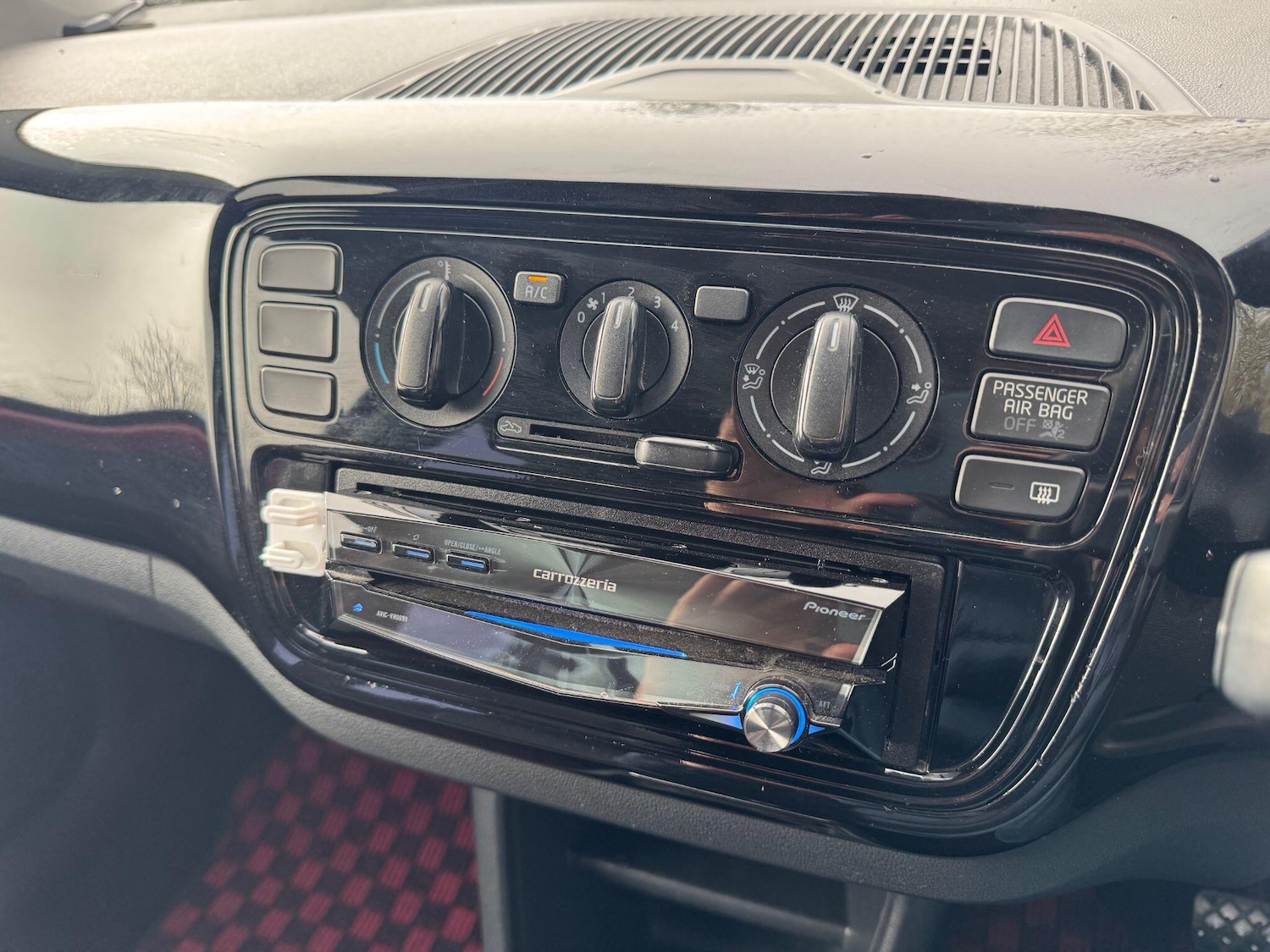 Used Volkswagen up! for sale - 77396493: Photo 26