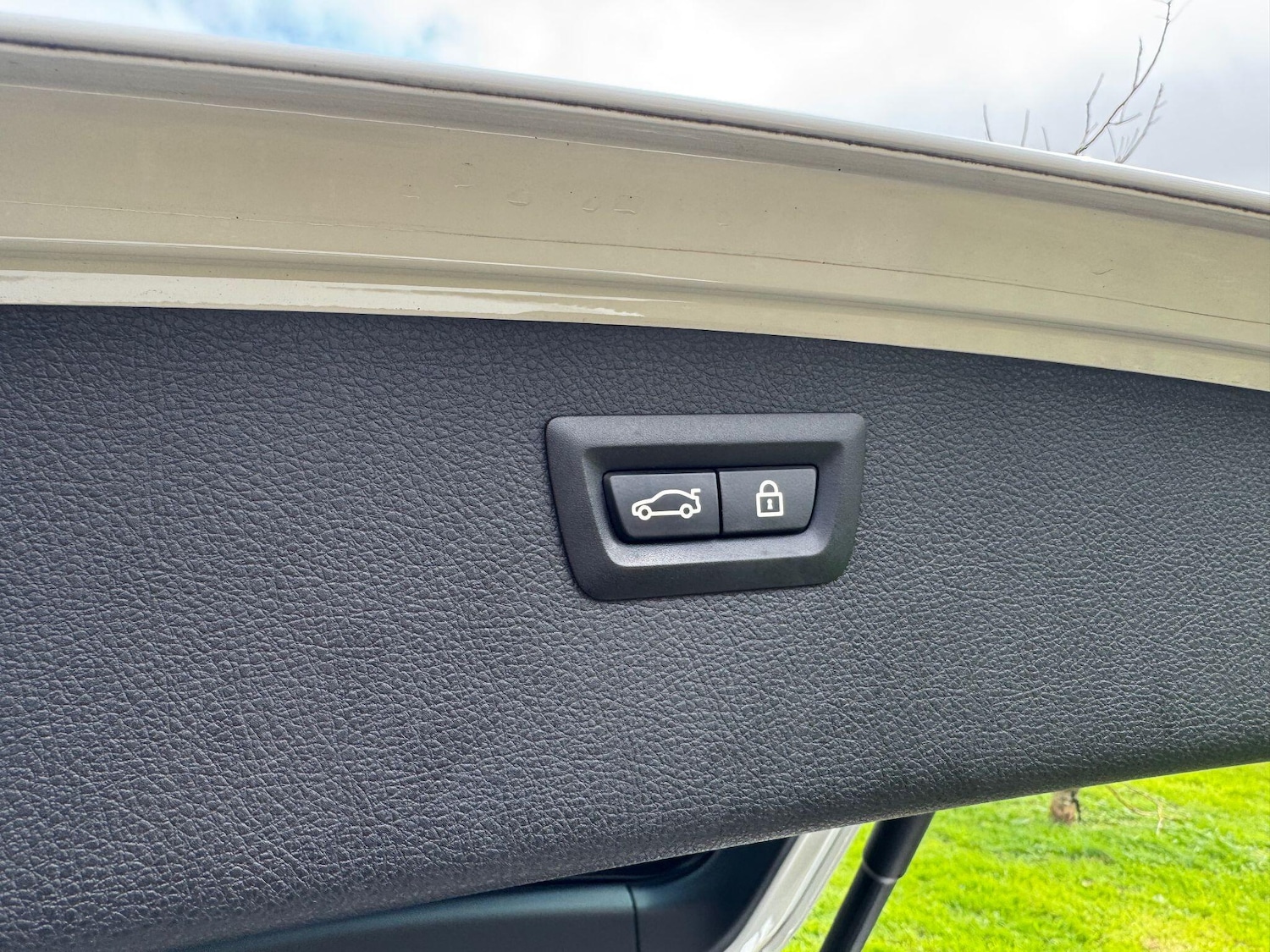 Used BMW 3 Series for sale - 77925394: Photo 40