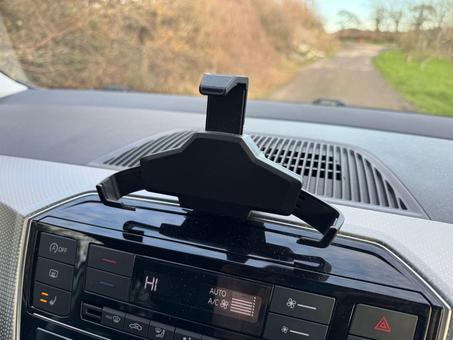 Used Volkswagen up! for sale - 77156645: Photo 28