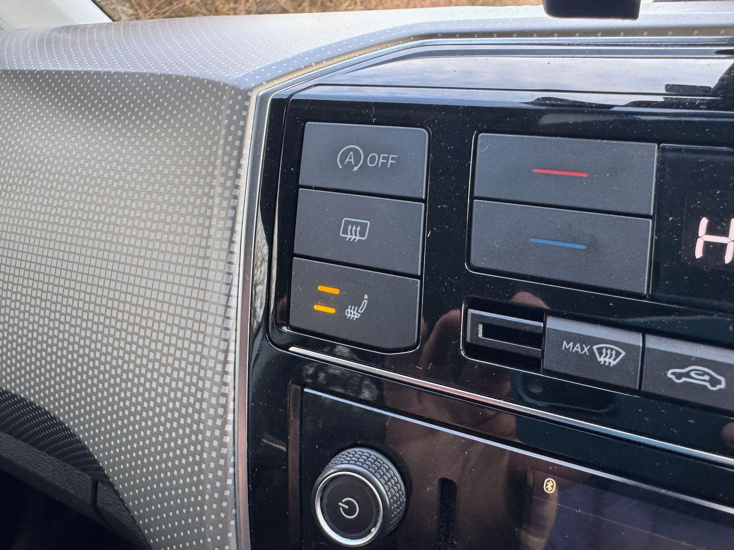 Used Volkswagen up! for sale - 77156645: Photo 32