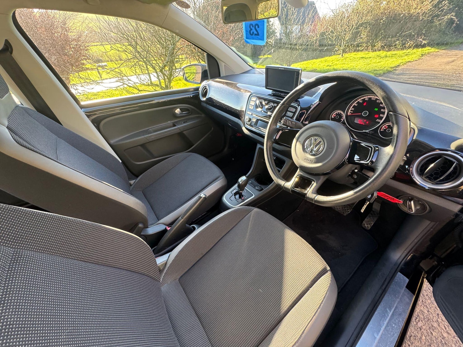 Used Volkswagen up! for sale - 77191992: Photo 17