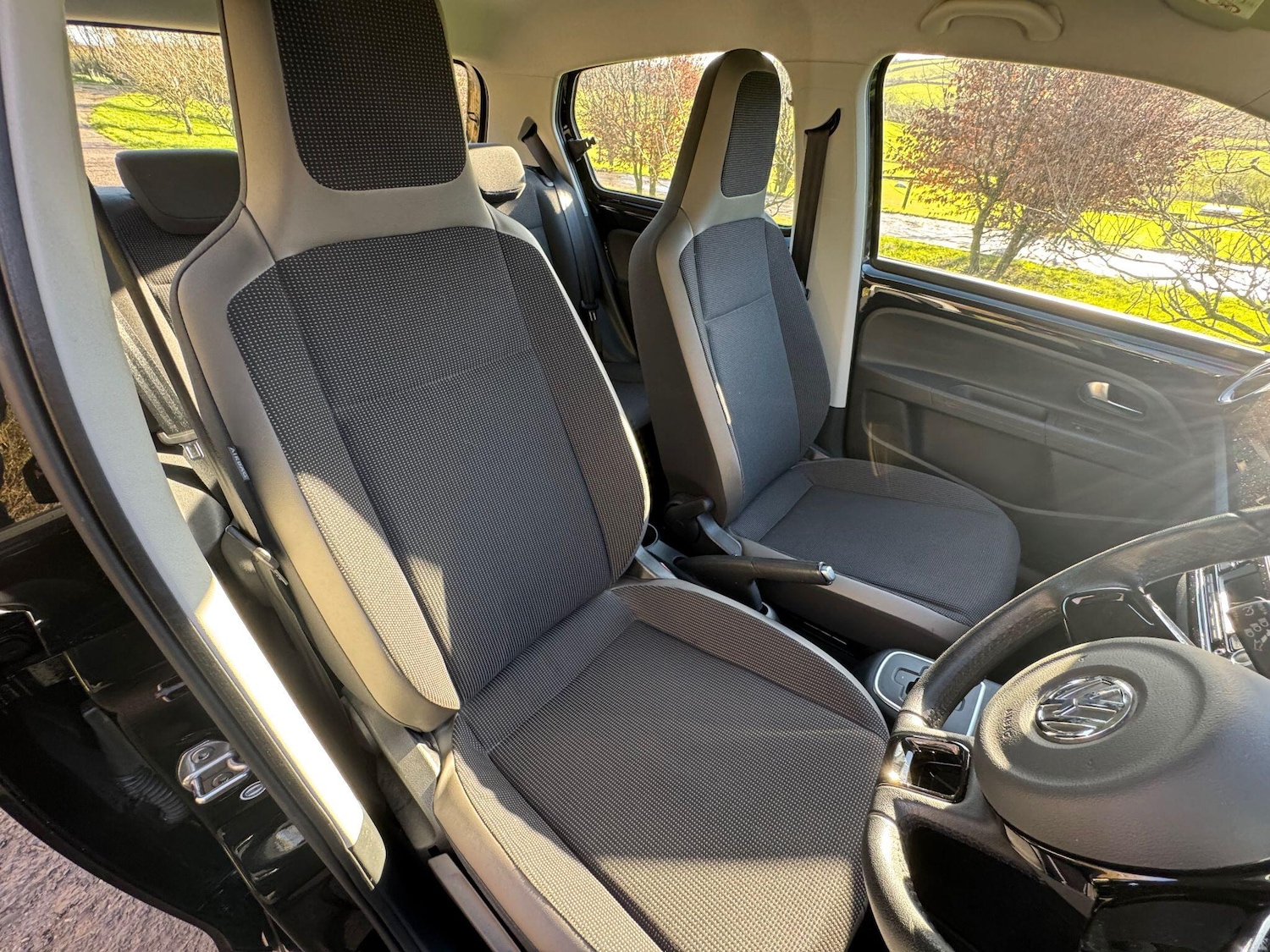 Used Volkswagen up! for sale - 77191992: Photo 18