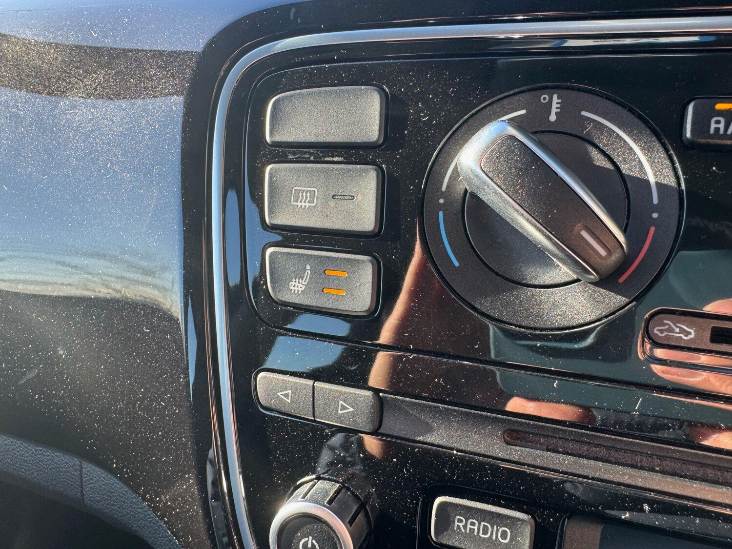 Used Volkswagen up! for sale - 77191992: Photo 28