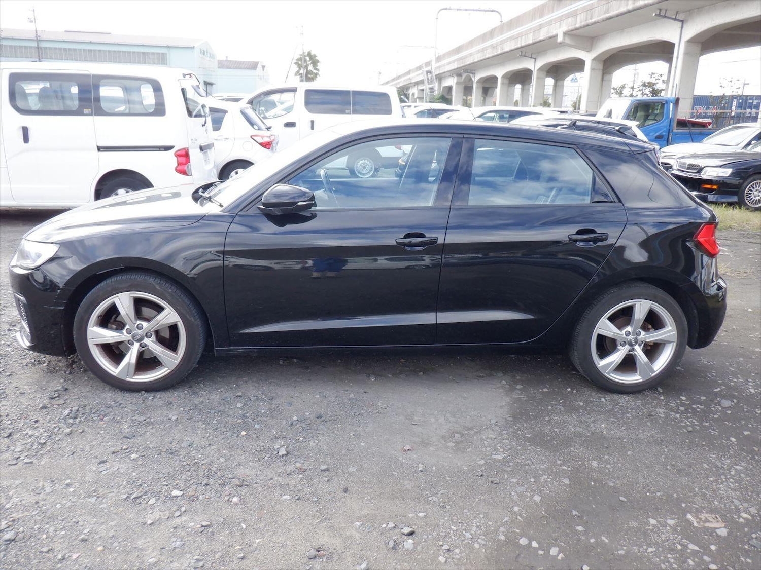 Used Audi A1 for sale - 77925285: Photo 2