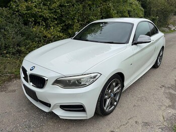 Used BMW 2 Series 2014 for sale - 75553203: Photo