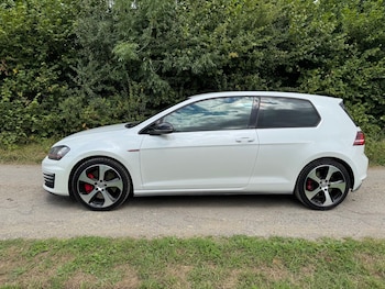 Used Volkswagen Golf 2014 for sale - 75449617: Photo