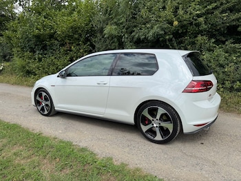 Used Volkswagen Golf 2014 for sale - 75449617: Photo