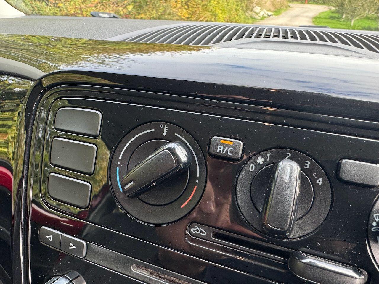 Used Volkswagen up! for sale - 76987654: Photo 23