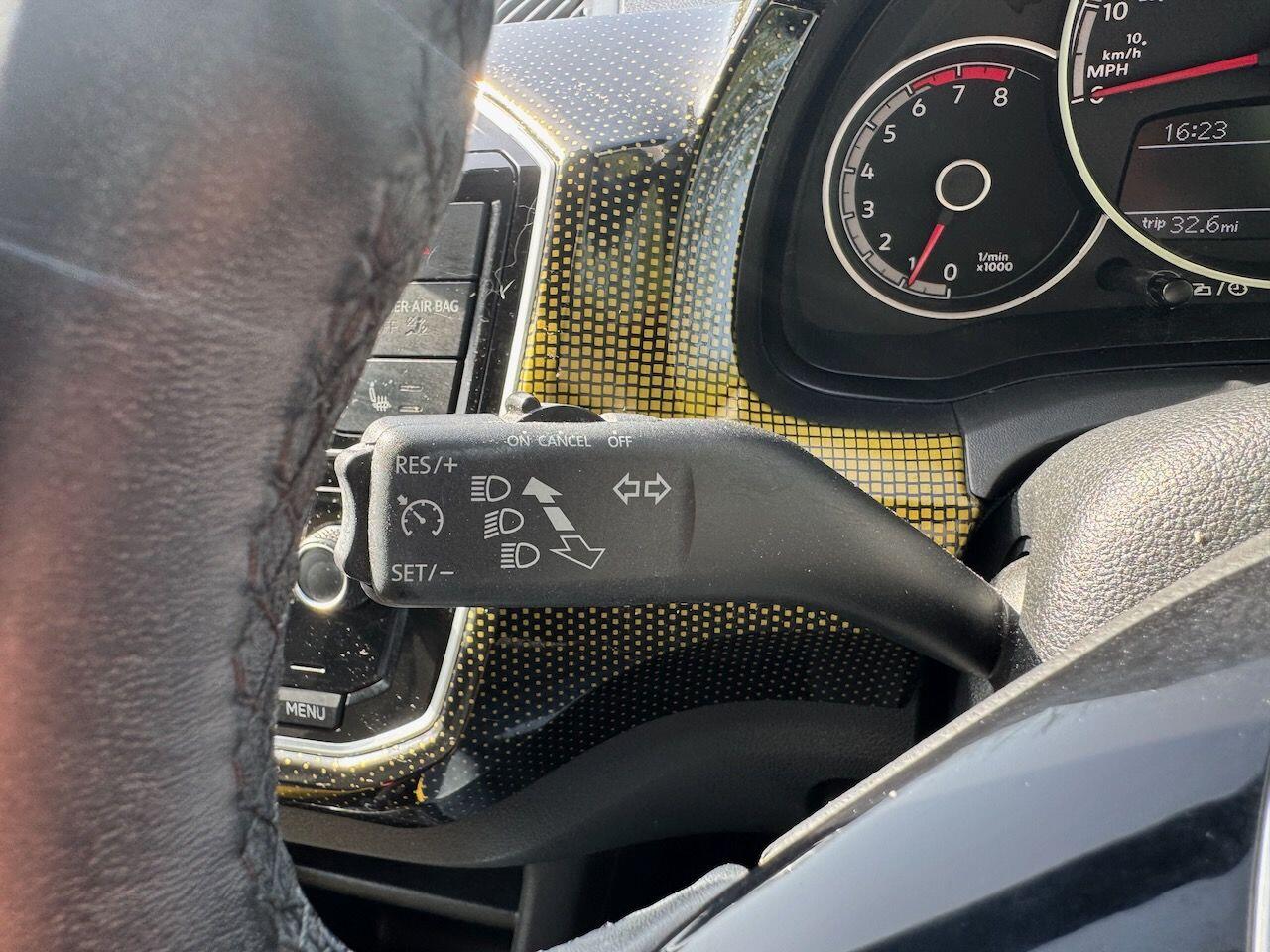 Used Volkswagen up! for sale - 78171105: Photo 28