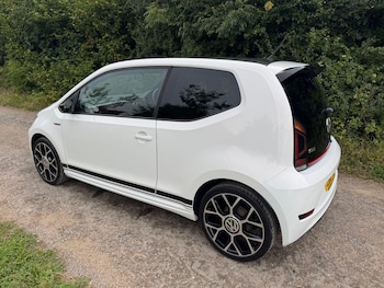 Used Volkswagen up! 2018 for sale - 75552444: Photo