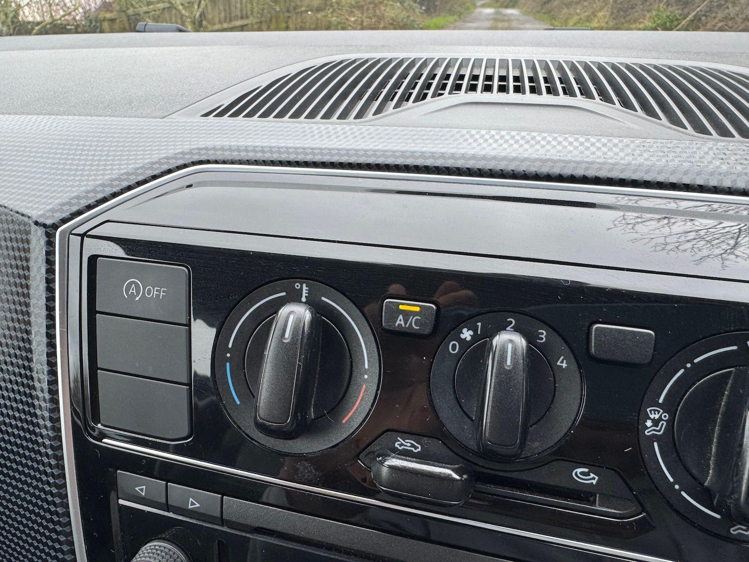 Used Volkswagen up! for sale - 77377648: Photo 26