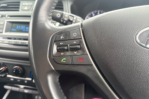 Used Hyundai i20 2018 for sale - 76299605: Photo 22