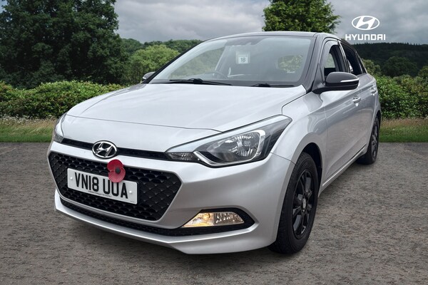 Used Hyundai i20 2018 for sale - 76299605: Photo 4