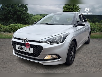 Used Hyundai i20 2018 for sale - 76299605: Photo