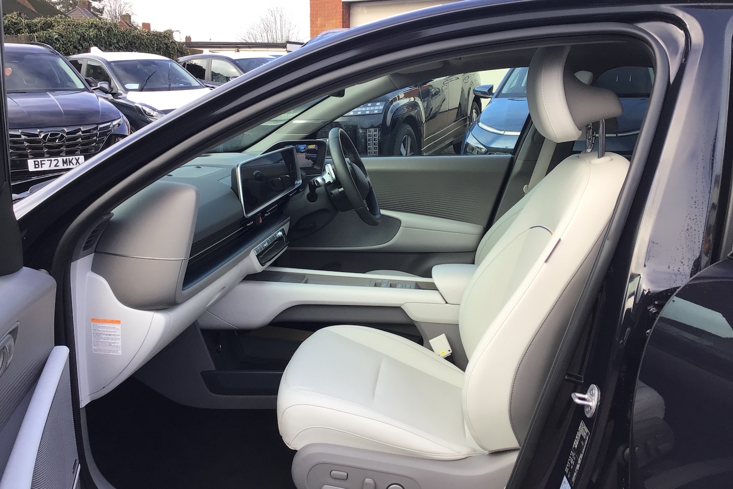 Used Hyundai IONIQ 6 2025 for sale - 77413563: Photo 6