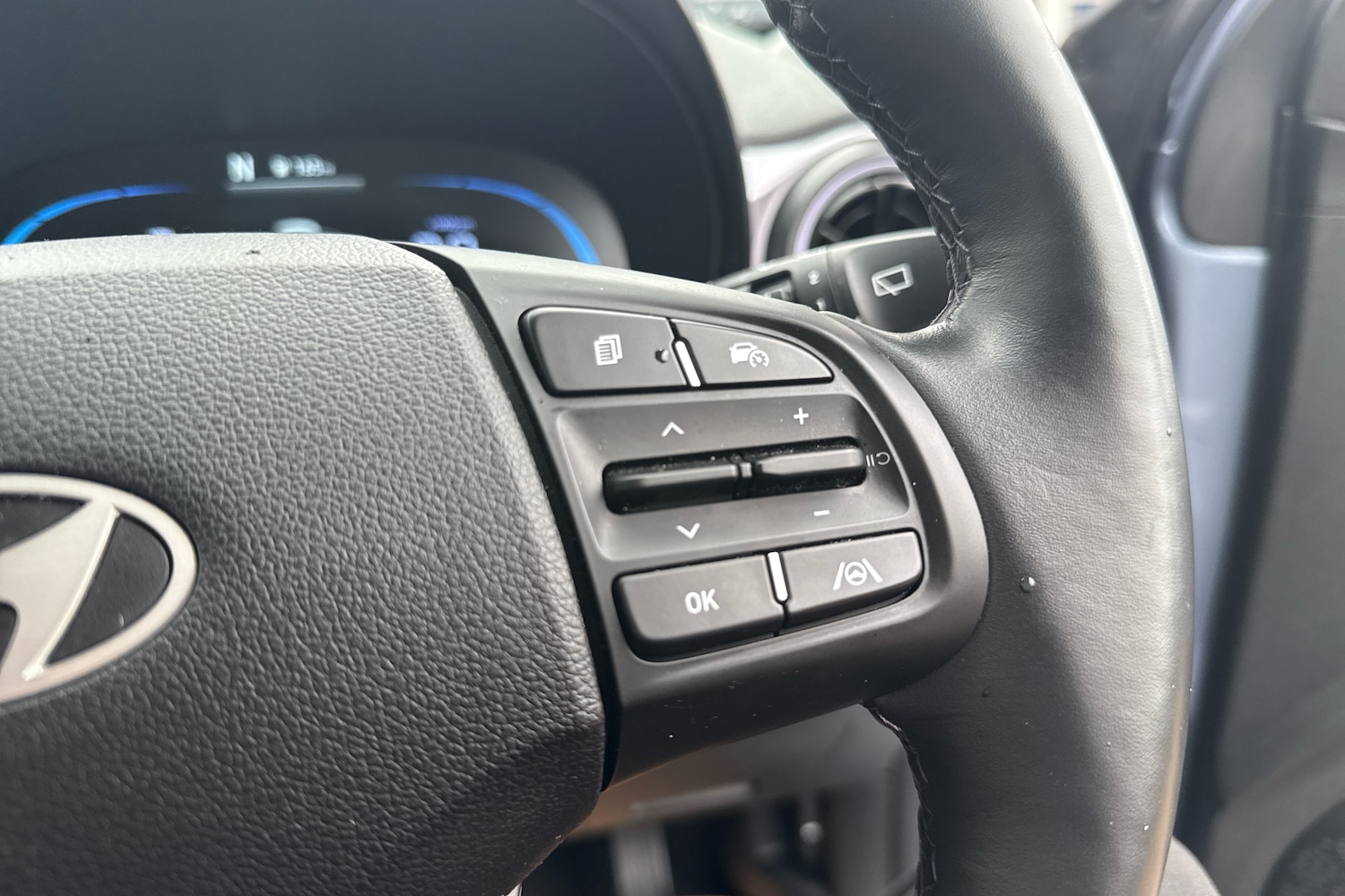 Used Hyundai i10 2024 for sale - 77663644: Photo 23