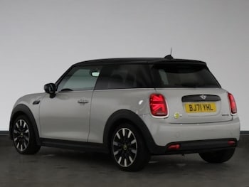Used MINI Hatch 2021 for sale - 79429793: Photo