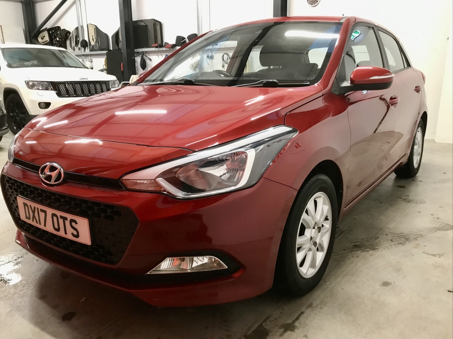 Used Hyundai i20 2017 for sale - 76948596: Photo 2