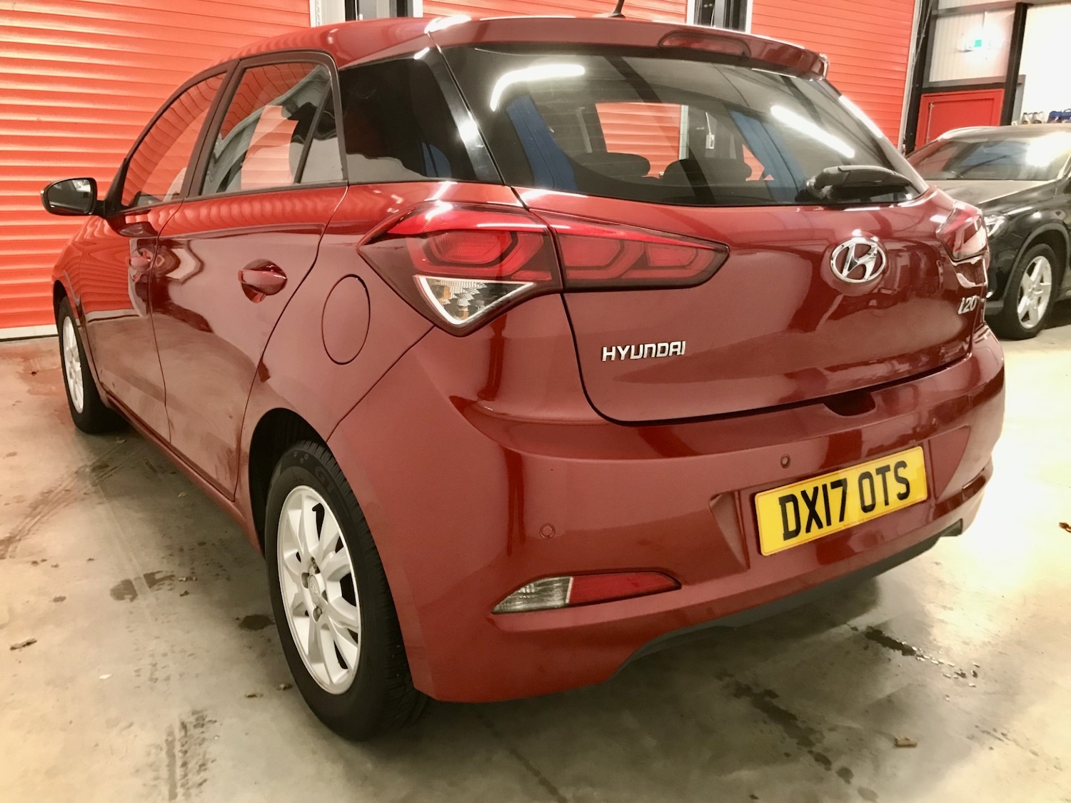 Used Hyundai i20 2017 for sale - 76948596: Photo 3