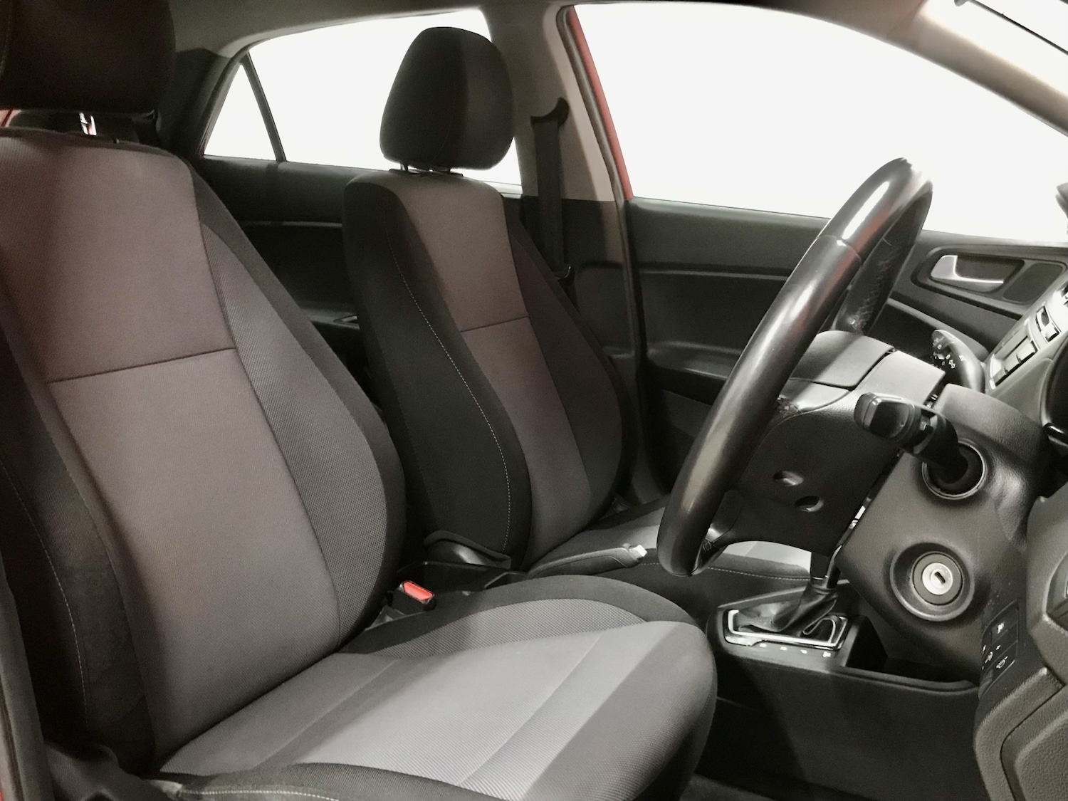 Used Hyundai i20 2017 for sale - 76948596: Photo 6