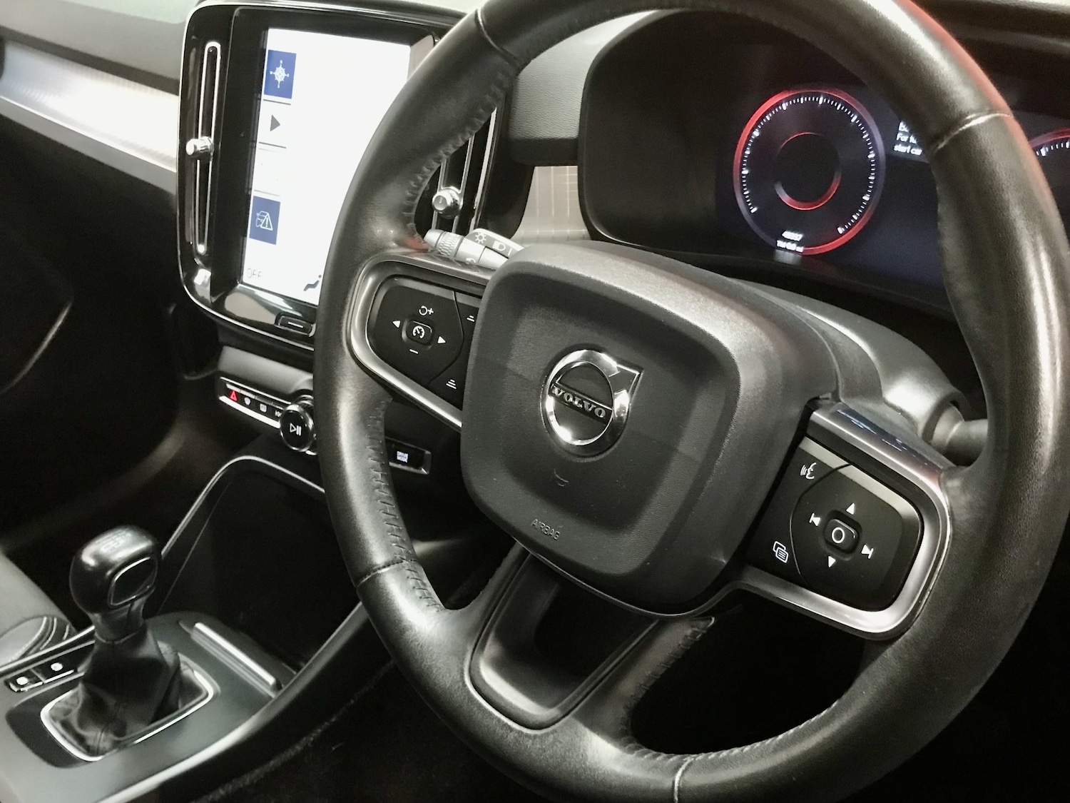 Used Volvo XC40 2019 for sale - 76157444: Photo 7