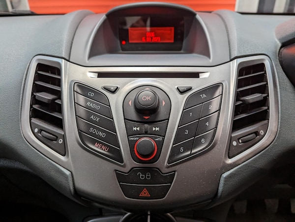 Used Ford Fiesta 2009 for sale - 66465946: Photo 12
