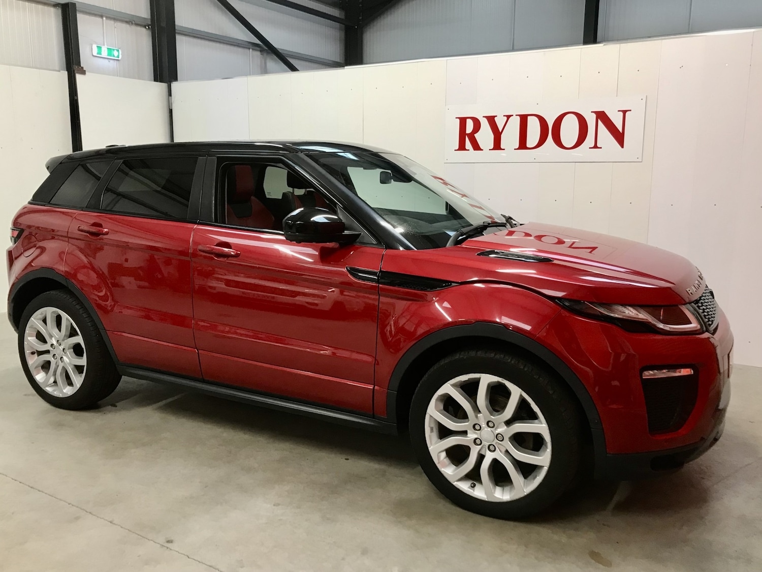Used Land Rover Range Rover Evoque 2016 for sale - 76594632: Photo 1