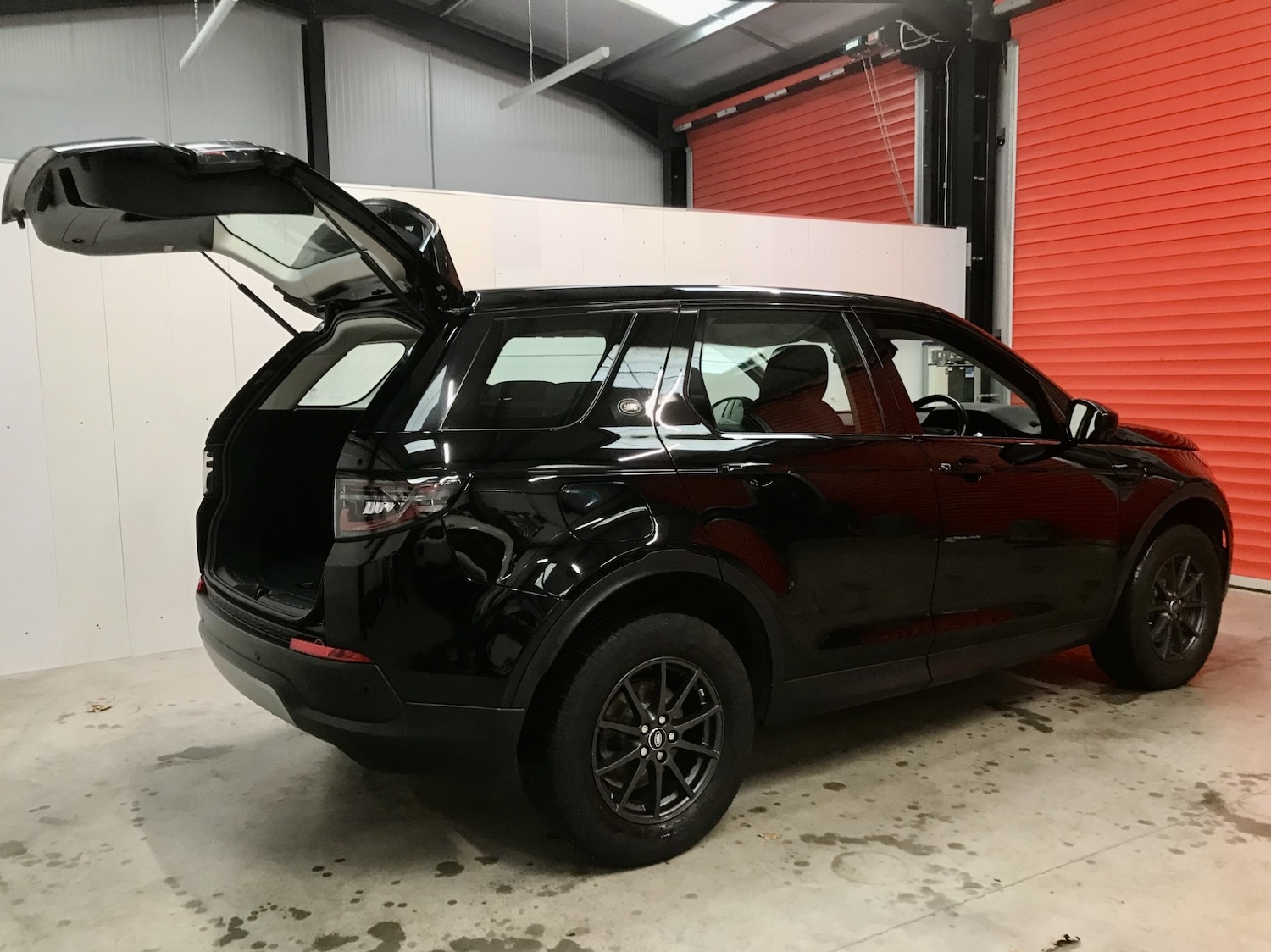 Used Land Rover Discovery Sport 2019 for sale - 76464515: Photo 4
