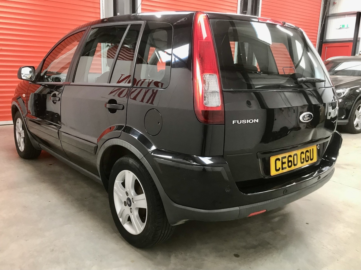 Used Ford Fusion 2010 for sale - 76693910: Photo 3