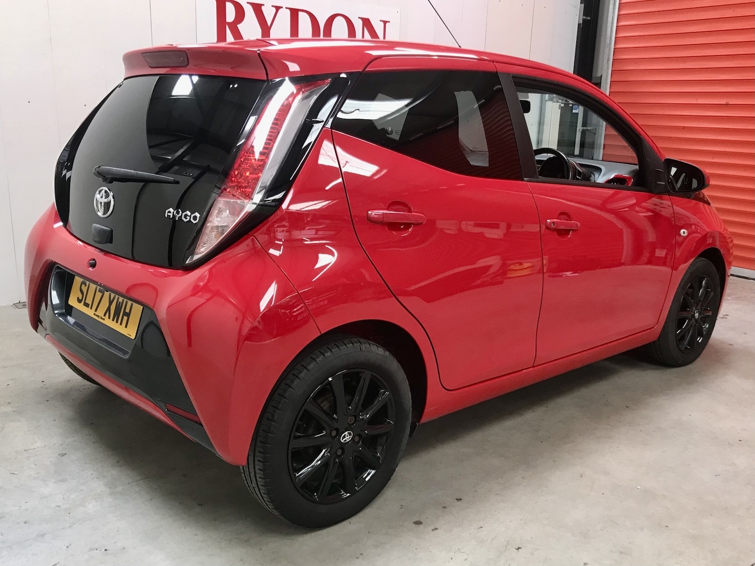Used Toyota AYGO 2017 for sale - 78065381: Photo 5