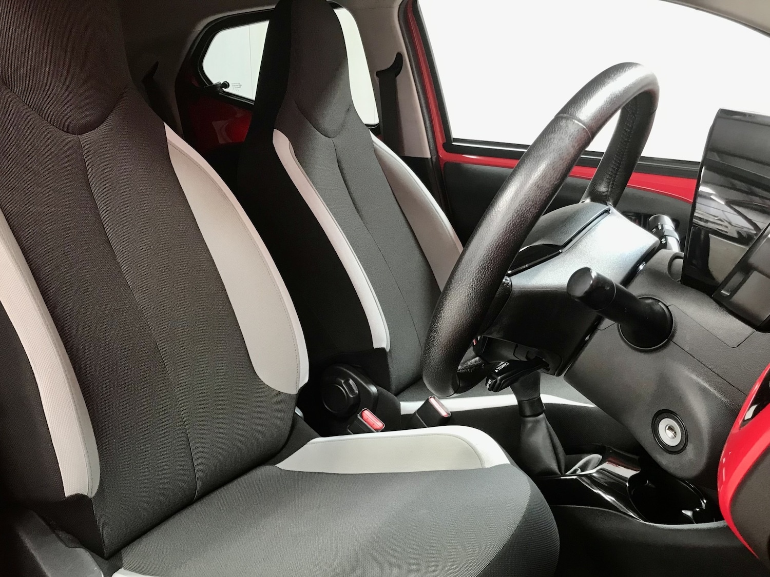 Used Toyota AYGO 2017 for sale - 78065381: Photo 6