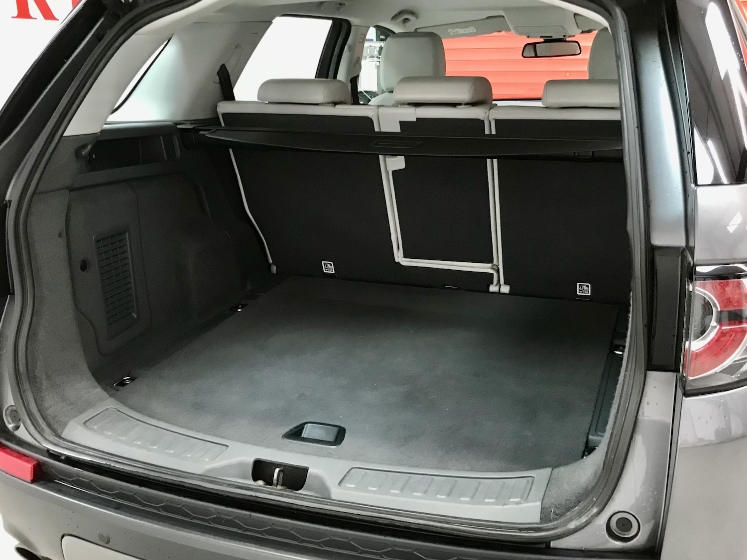 Used Land Rover Discovery Sport 2016 for sale - 77731092: Photo 12