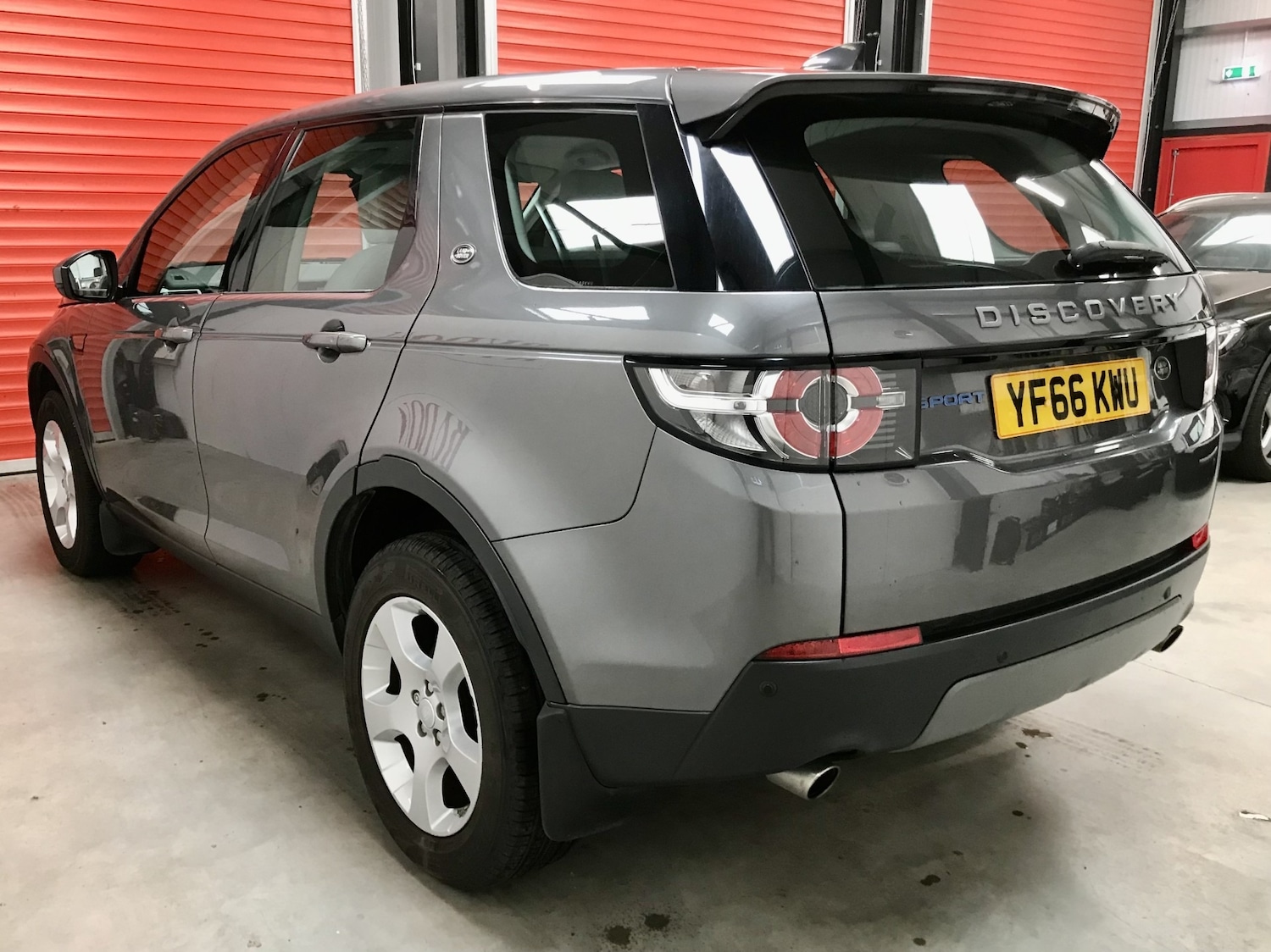 Used Land Rover Discovery Sport 2016 for sale - 77731092: Photo 3