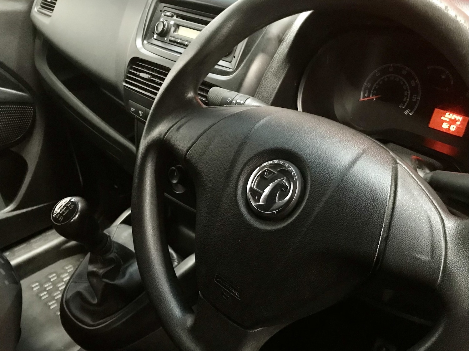 Used Vauxhall Combo 2017 for sale - 76544358: Photo 7