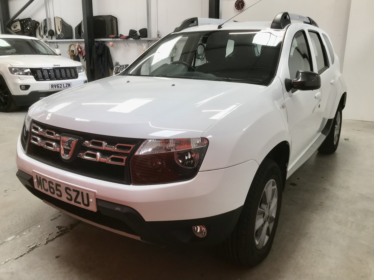 Used Dacia Duster 2015 for sale - 75957307: Photo 2
