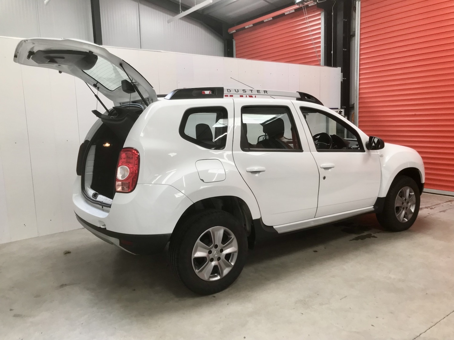 Used Dacia Duster 2015 for sale - 75957307: Photo 4