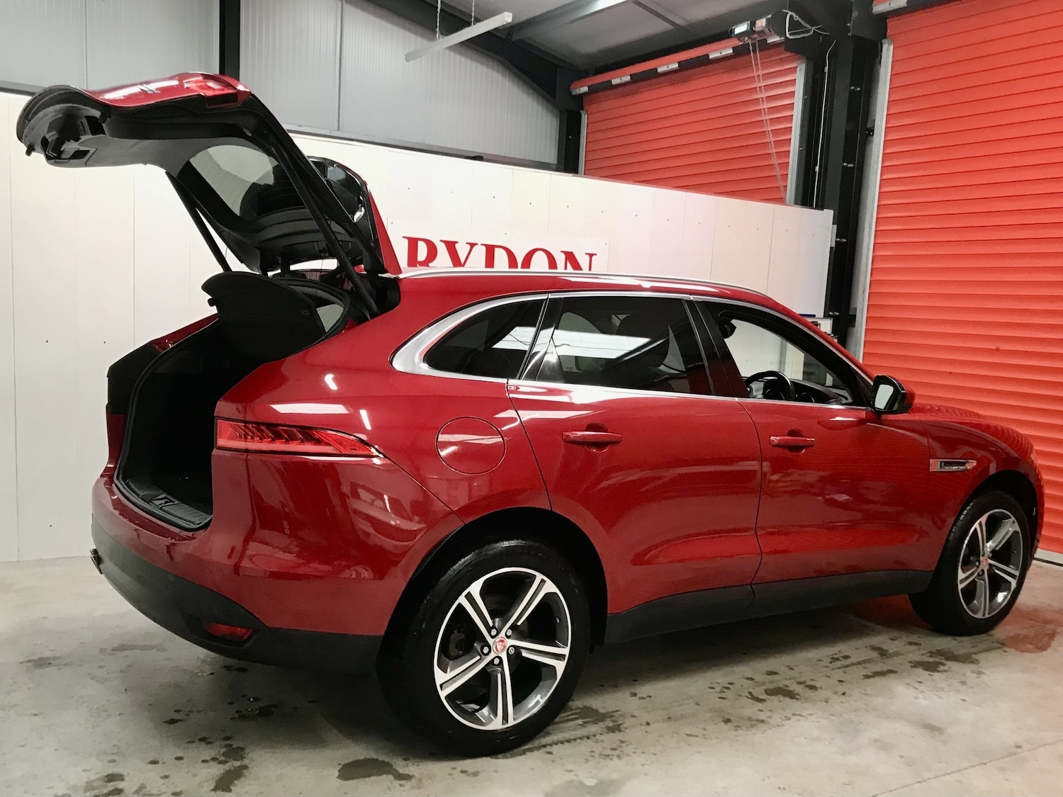 Used Jaguar F-Pace 2016 for sale - 77019186: Photo 4